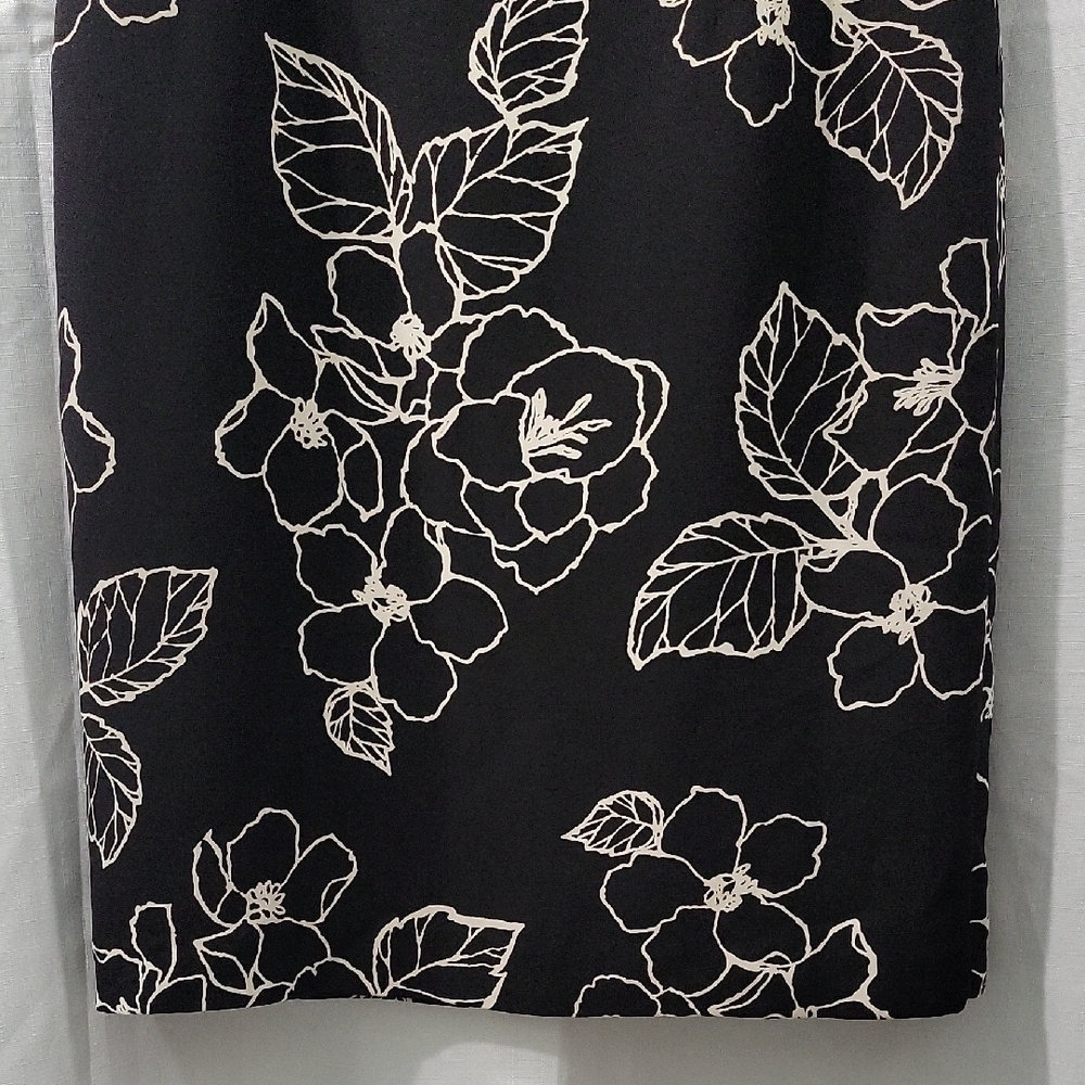 Amanda Smith Black and Cream Floral Midi Dress Size 8 - Picture 4 of 11